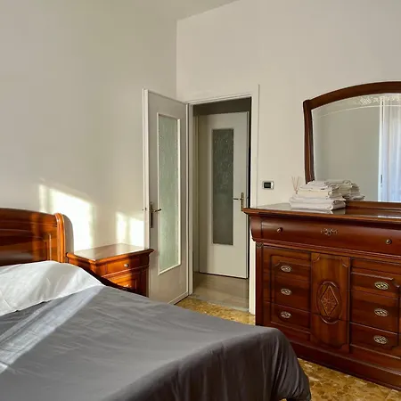 Casa Cr تورينو